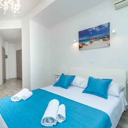 Bed & Breakfast Lux Trogir