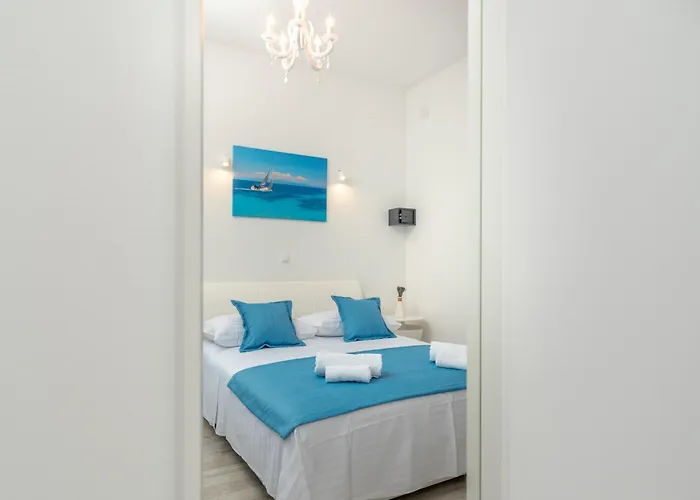 Oda ve Kahvaltı Lux Trogir