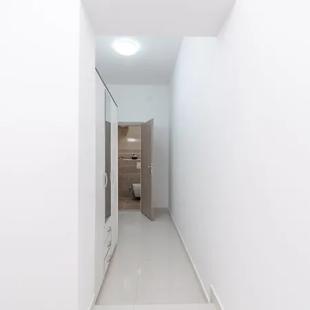 Lux Nocleg ze śniadaniem 4*