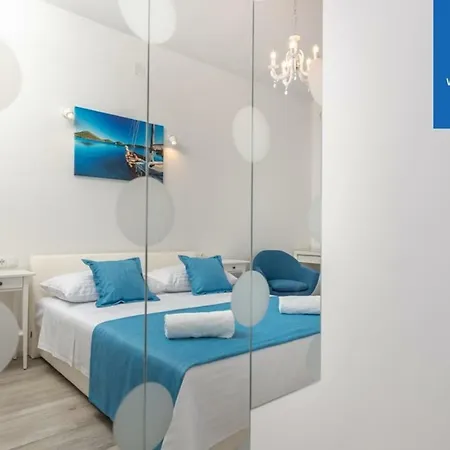 Lux Bed & Breakfast
